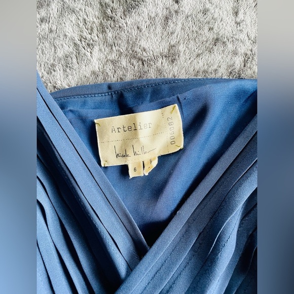 Nicole Miller wrap dress, mini, silk, in navy with ruffles, size 6 - Picture 5 of 7